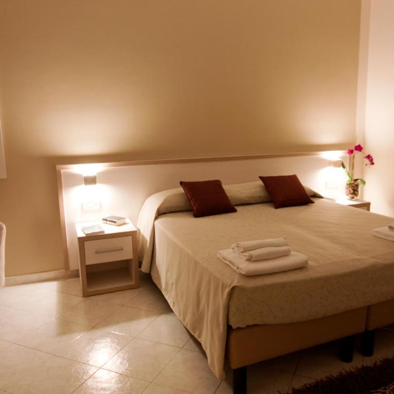 Hotel Residence Nemo - Camera Comfort Matrimoniale/Doppia con Letti Singoli - 3