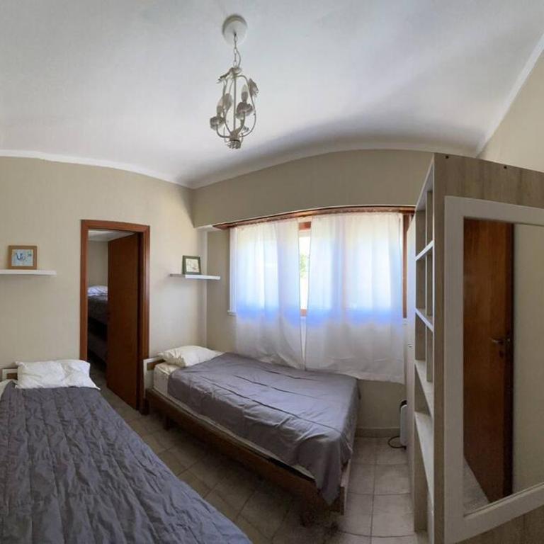 CASA HERMOSA EN LA MEJOR ZONA PARQUE . DISFRUTALA! - Three-Bedroom House - 13