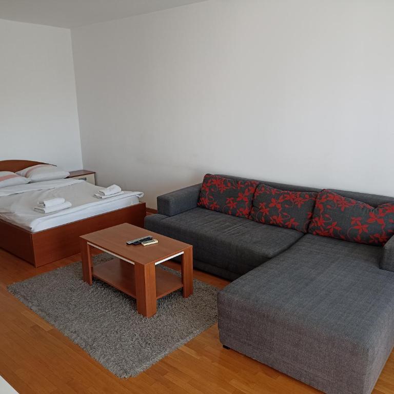 Apartment Tifani - Komfor Trokrevetna Soba - 17