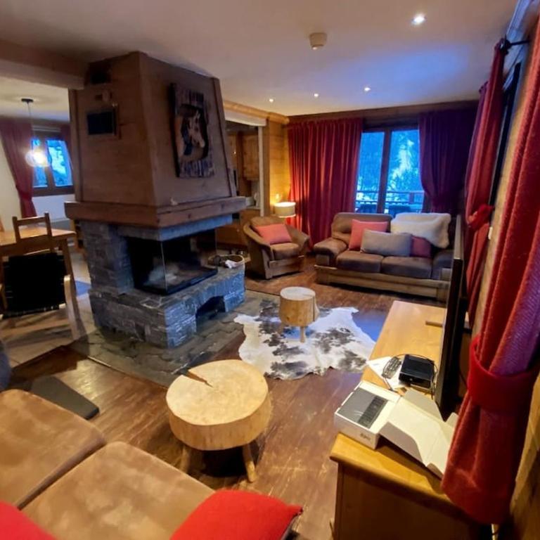 Chalet licorne 12 personnes à 3 min des pistes st martin de Belleville 3 vallées - Chalet - 38