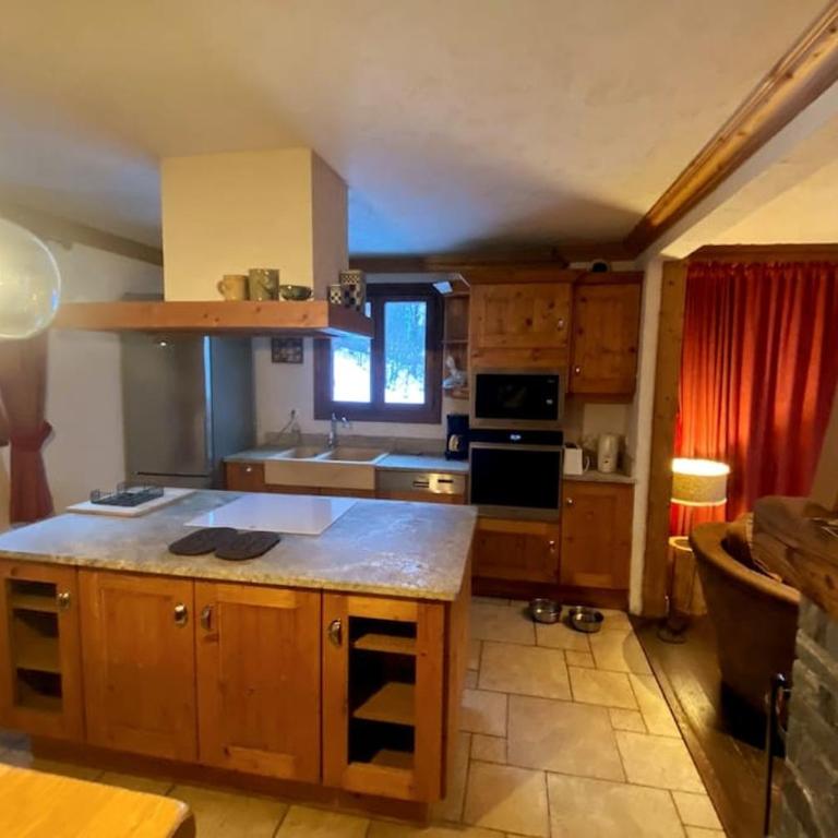 Chalet licorne 12 personnes à 3 min des pistes st martin de Belleville 3 vallées - Chalet - 39