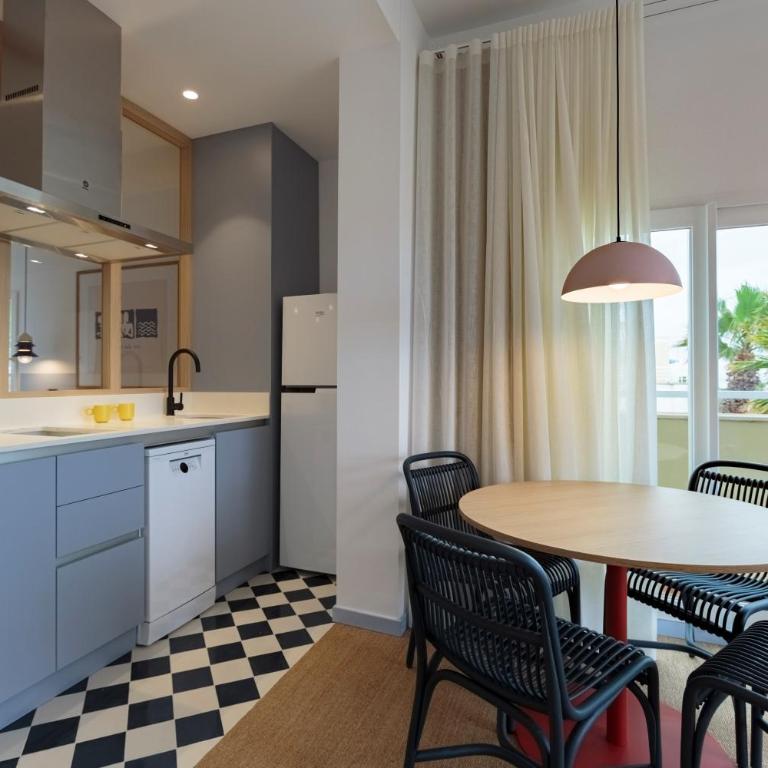Hotel Miramar Valencia - Deluxe Suite with Sea View - 4