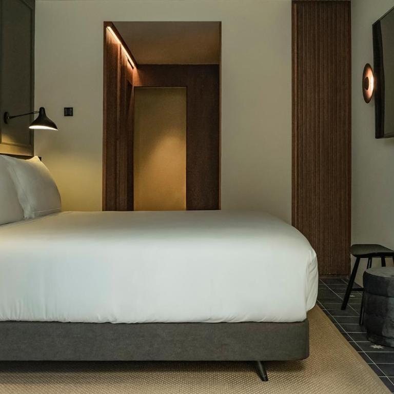 Mercer Plaza Sevilla 5 GL - Habitación Deluxe - 2