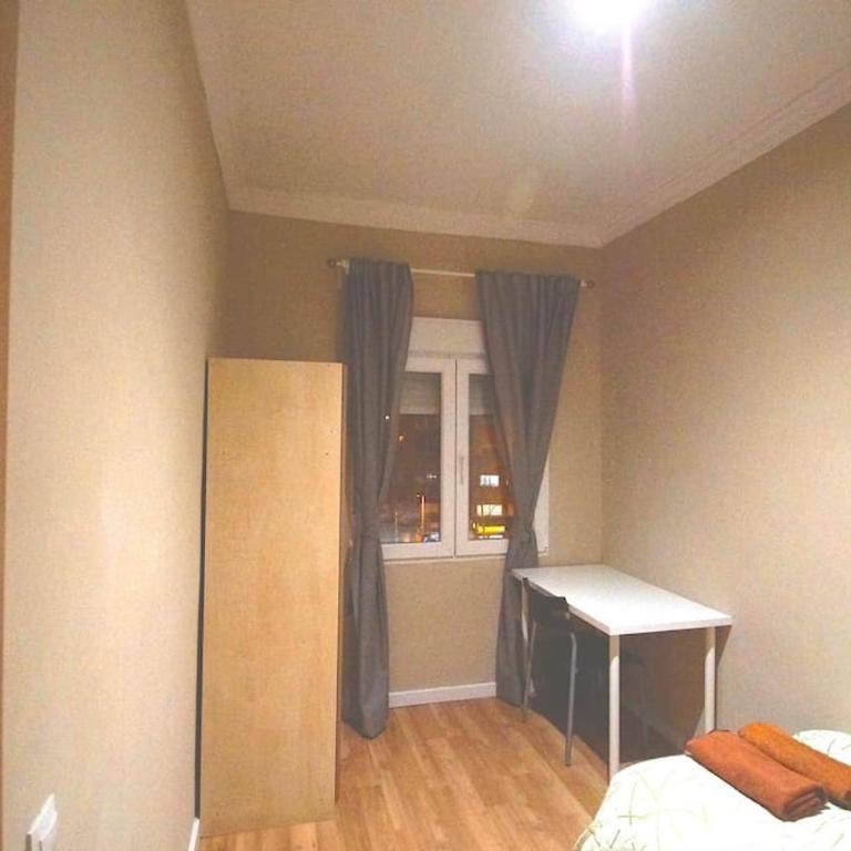 MERIDIANA CLOT 4 bedrooms 2 bathrooms - Apartment - 8