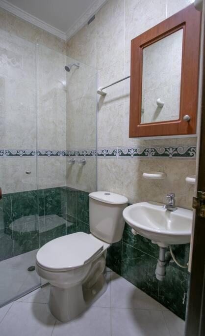 Acogedor y cómodo apto en La Floresta, Medellín - Apartamento de 3 dormitorios - 23
