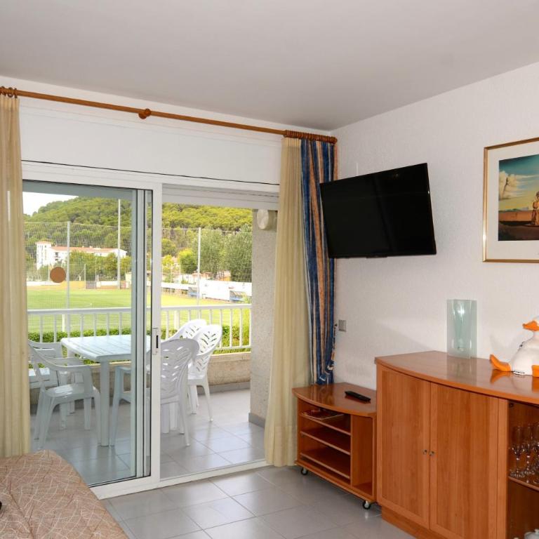 Illa Mar Dor 131 - Two-Bedroom Apartment - 11