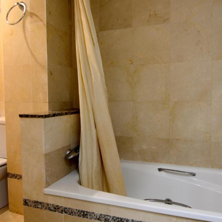 Illa Mar Dor 131 - Two-Bedroom Apartment - 27