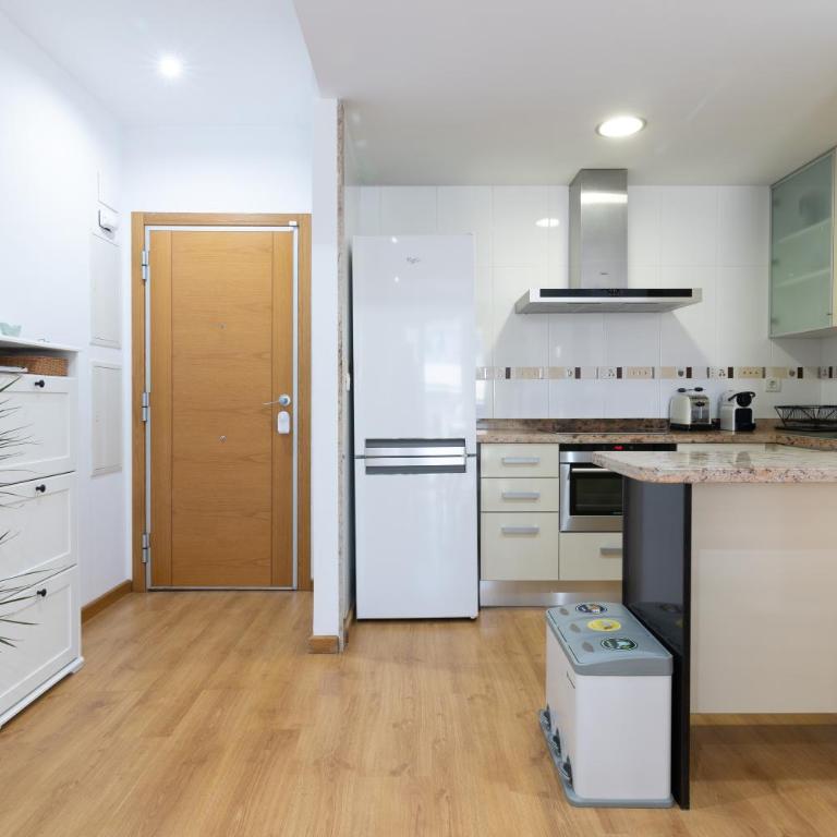 FiveStepsToSea - Beach Apartment Valencia - Apartment with Sea View - 33