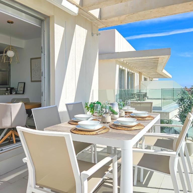 2 bedroom penthouse in Serenity Collection in Estepona - Two-Bedroom Apartment - 24