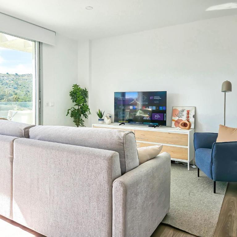 2 bedroom penthouse in Serenity Collection in Estepona - Two-Bedroom Apartment - 20