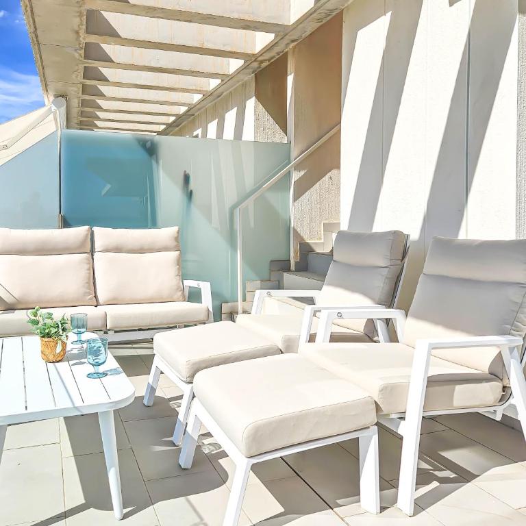 2 bedroom penthouse in Serenity Collection in Estepona - Two-Bedroom Apartment - 25