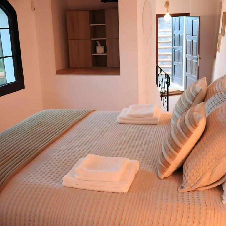 La Pina Verde - Habitación con cama extragrande y vistas al jardín - 3