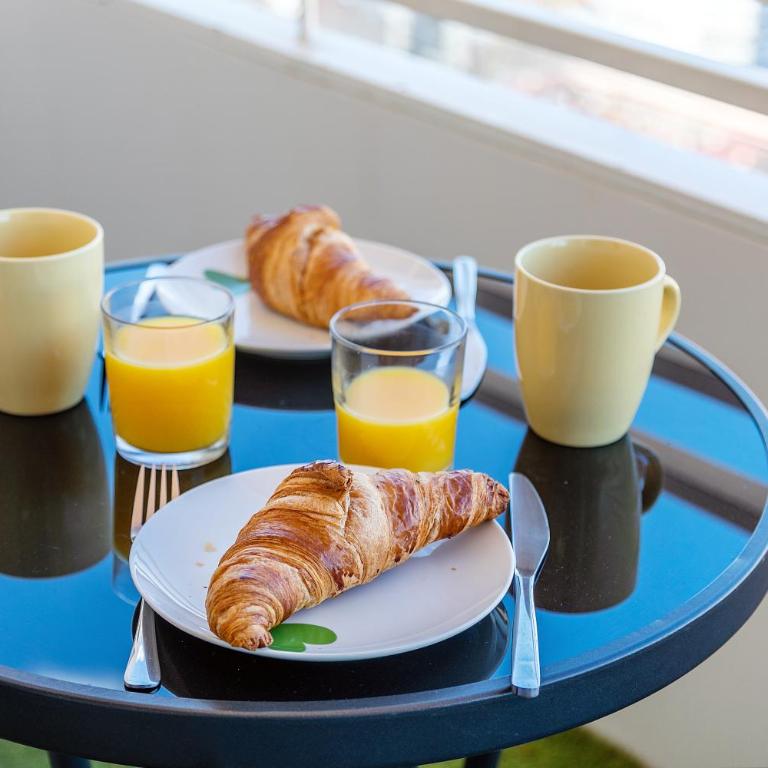 Sky Suites Alicante - One-Bedroom Apartment with Mountain View 28th floor - 12