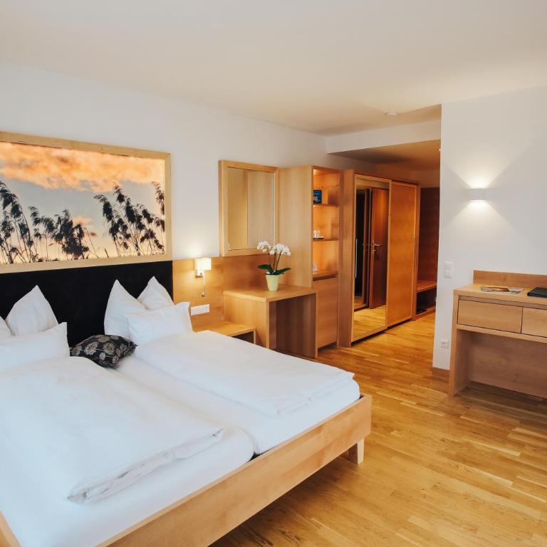 Hotel SeeRose - Standard Doppelzimmer mit Balkon und Seeblick - 1