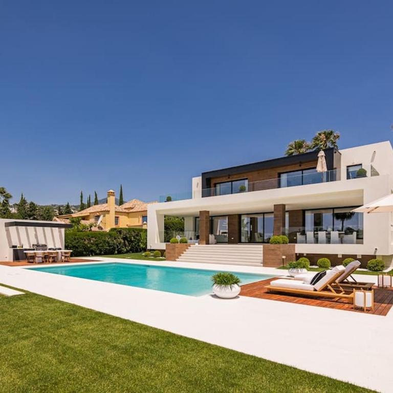Villa OAK - 6-Bedroom Villa with Cinema Room and Pool - Villa - 47