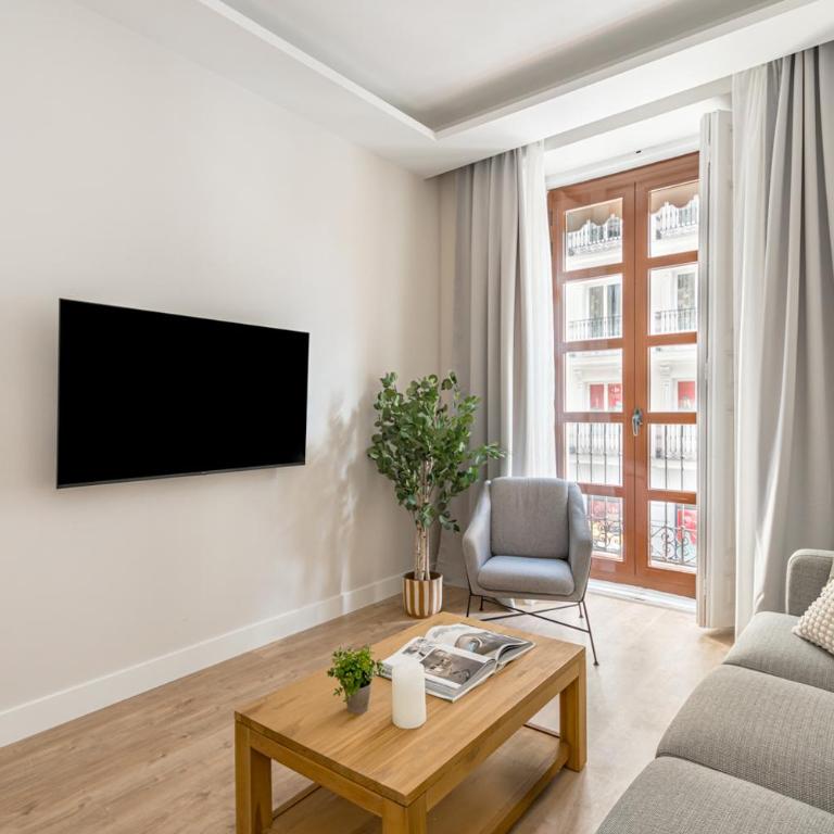 LaLatina IV calle Conde de Romanones 4BR 4BH - Apartment - 1