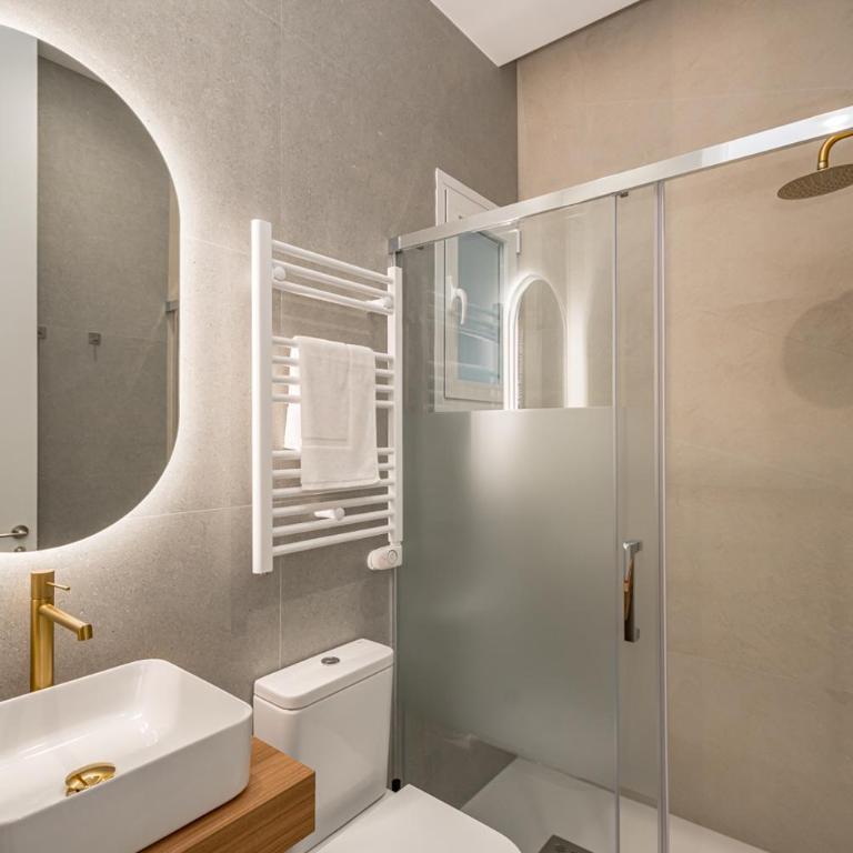 LaLatina IV calle Conde de Romanones 4BR 4BH - Apartment - 45