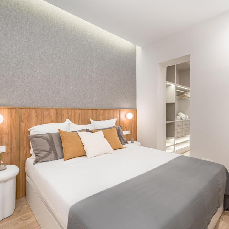 LaLatina IV calle Conde de Romanones 4BR 4BH - Apartment - 59