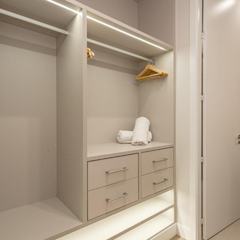 LaLatina IV calle Conde de Romanones 4BR 4BH - Apartment - 63