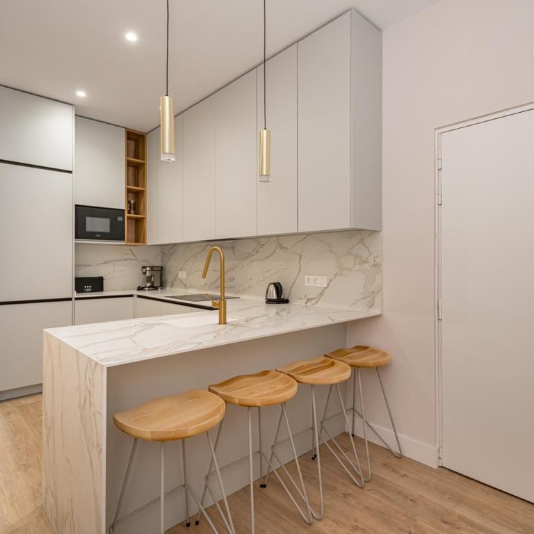 LaLatina IV calle Conde de Romanones 4BR 4BH - Apartment - 3
