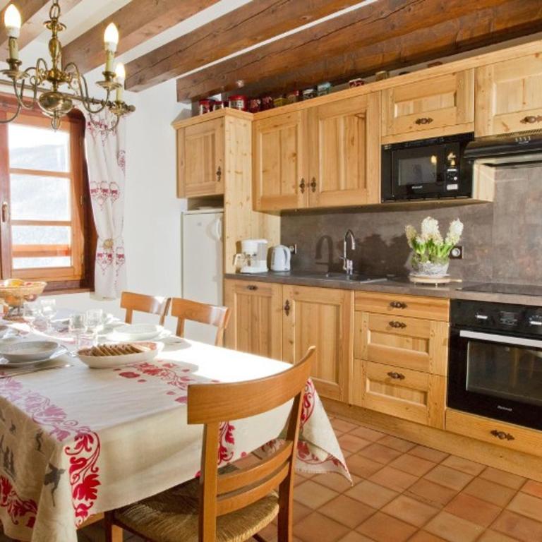 Appartement sur 2 niveaux, 3 pièces avec Wi-Fi et parking à Saint-Chaffrey, 6 personnes - FR-1-762-17 - Appartement - 6