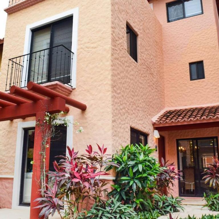 Villa Familiar en exclusivo condominio playacar - Three-Bedroom Villa - 4