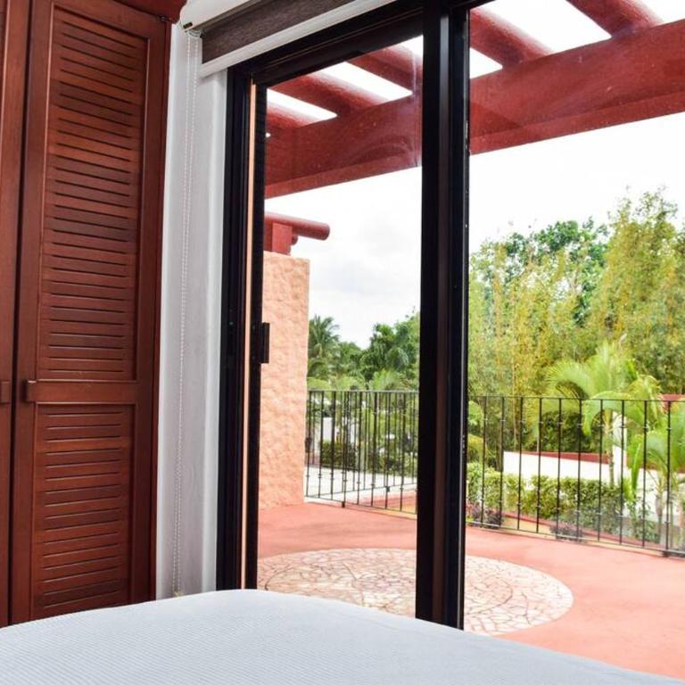 Villa Familiar en exclusivo condominio playacar - Three-Bedroom Villa - 29