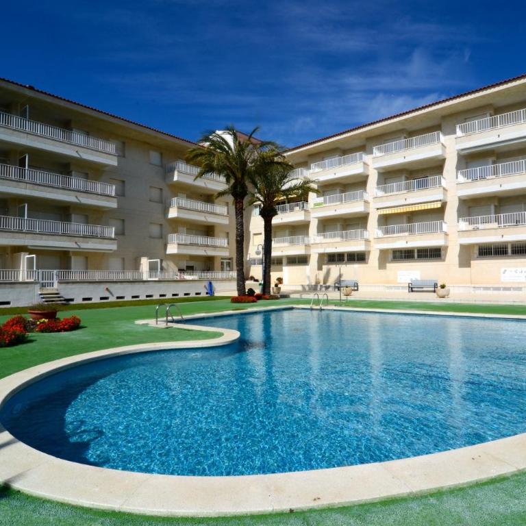 BLAUMAR B-21 - Three-Bedroom Apartment - 3