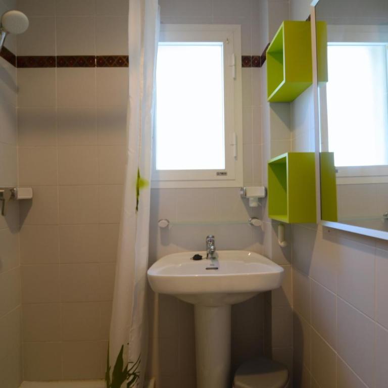 BLAUMAR B-21 - Three-Bedroom Apartment - 23