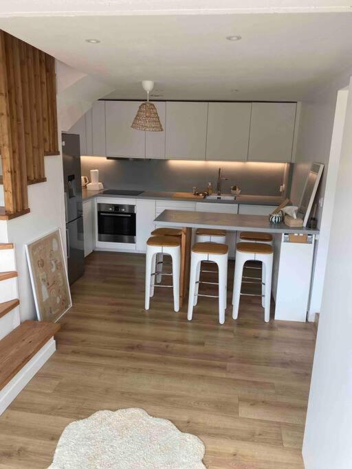 Jolie Maison à 5mins des plages et du lac - Villa 3 Chambres - 8