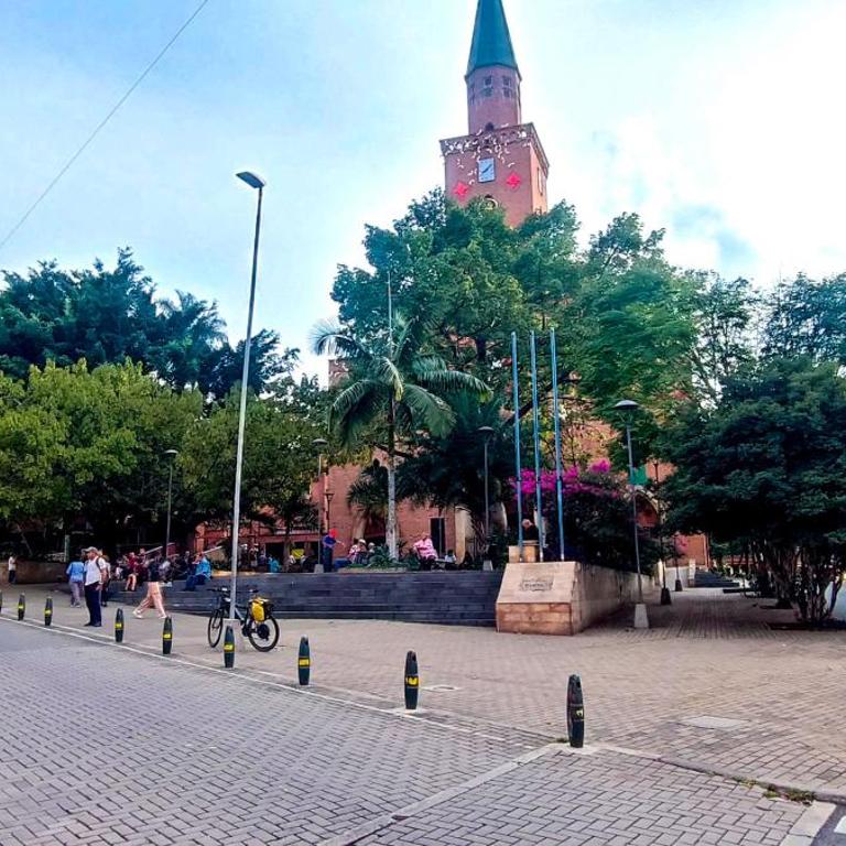 Hermosa vivienda central en el mejor lugar de Medellín - Casa con 1 dormitorio - 13