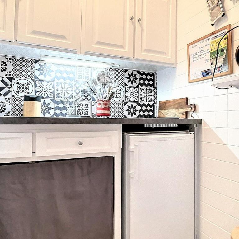 Studio confortable, skis aux pieds, balcon, accès piscine chauffée - Studio - 12