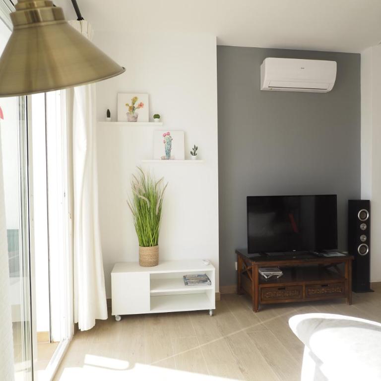 Apartamentos Chimenea - Apartamento con vistas al mar - 10