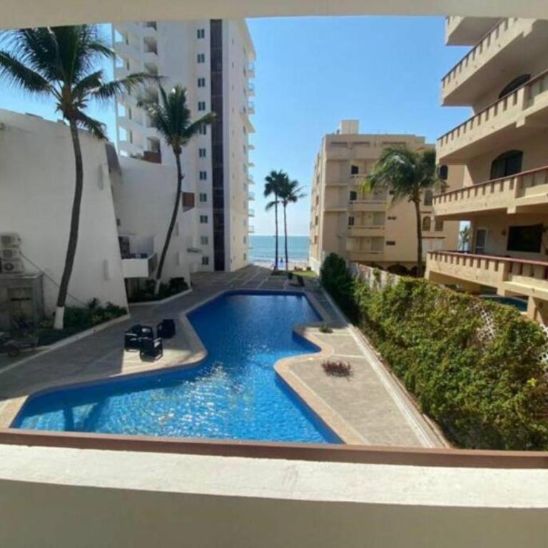 Marina del Sol Resort - beautiful 2 bdrm Sleeps 8 -Ocean front - Apartment with Sea View - 3