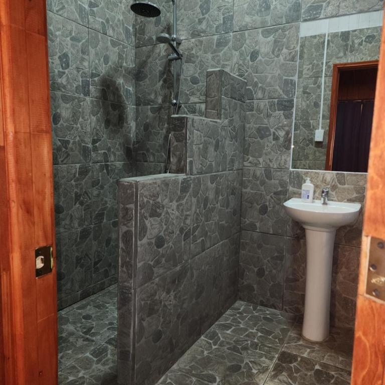 Hostal Capricho de Carlitos - Double Room with Private Bathroom - 2