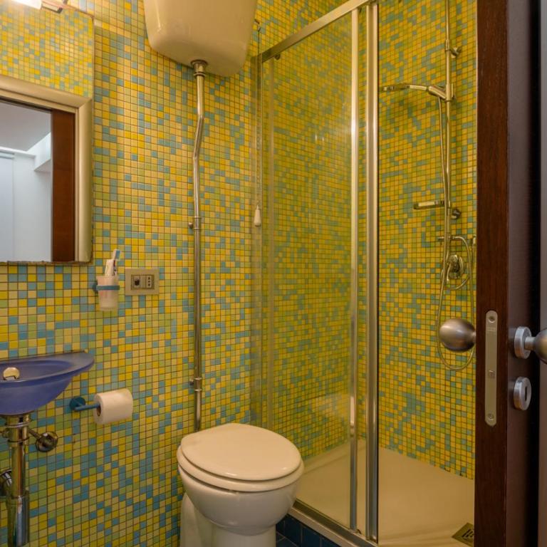 Casamu' Management Apartment Palermo - Double Room with Private Bathroom - 33