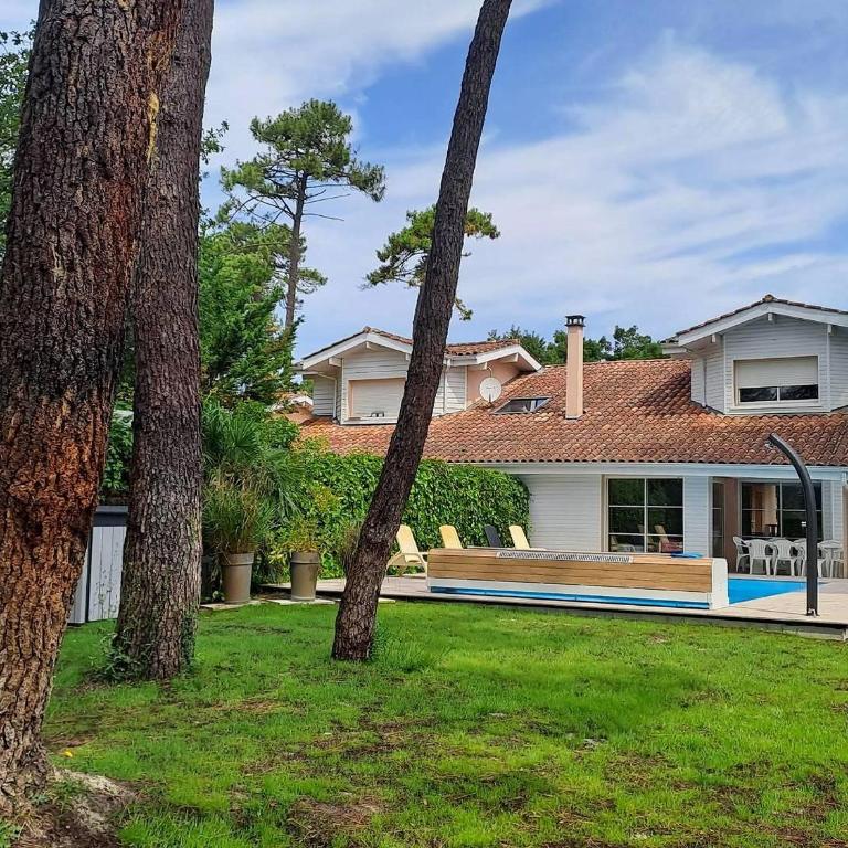 Villa with swimming pool 500 m from the beach - Maison de Vacances - 1