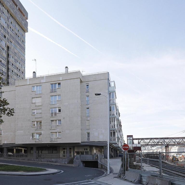 Precioso Piso Céntrico Con Aparcamiento Gratuito - Apartamento - 33