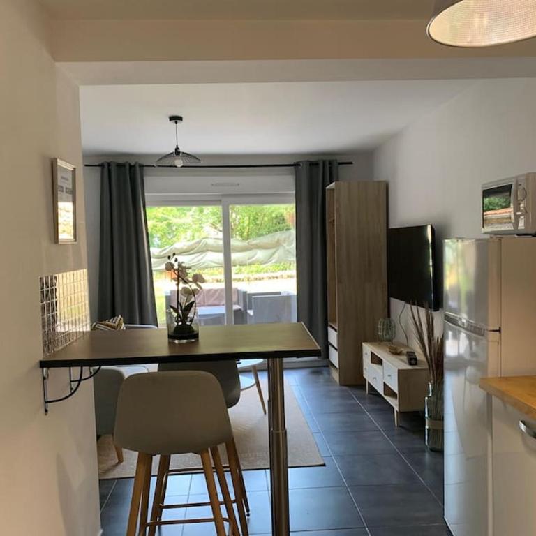 Le Cocon - grande terrasse - calme - proche gare - Appartement - 8