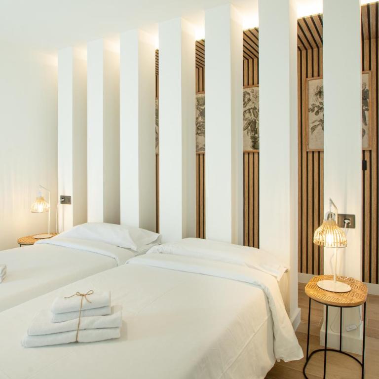 Villa Iris by Villalia - Three-Bedroom Villa - 16
