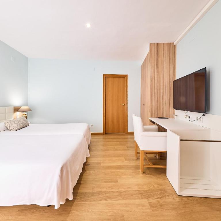 Mònica Hotel - Habitación Doble grande - 2 camas - 1