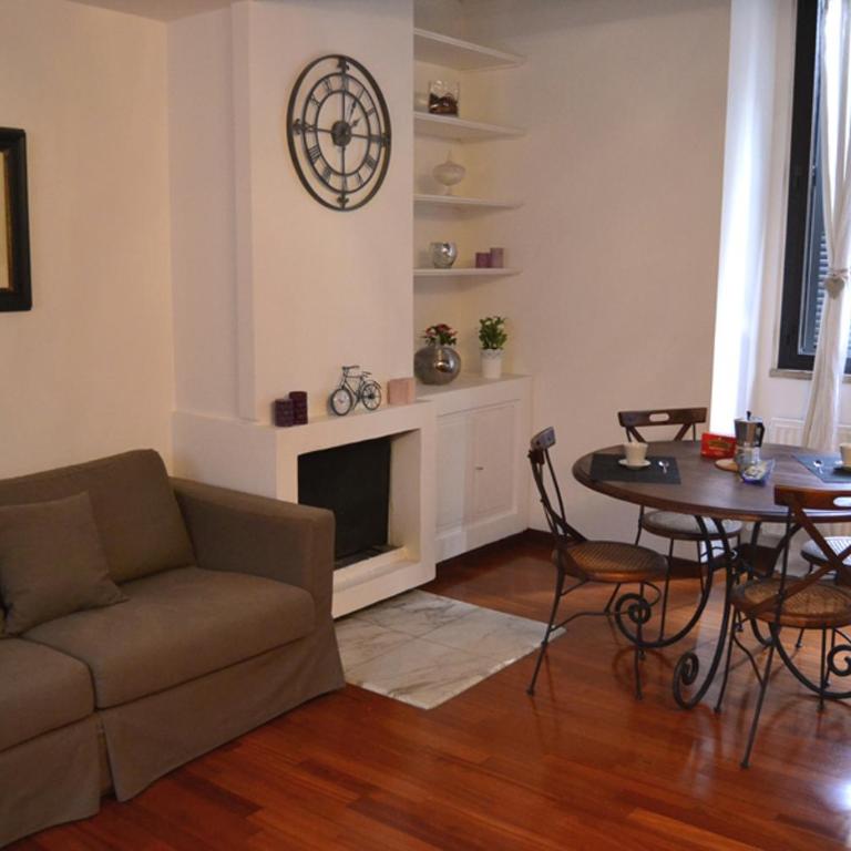 Palazzo Velli Suites - Monolocale Superior su 2 Livelli con Vista Vicolo - 15