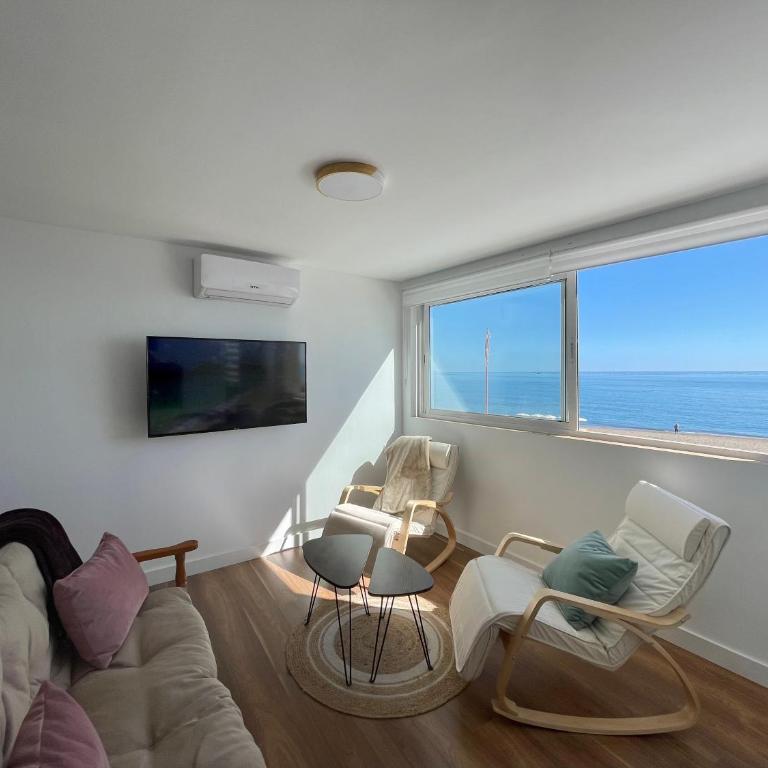 Apartamento Calma Carihuela Beach - 10 metros de la playa - Apartamento de 2 dormitorios con vistas al mar - 1