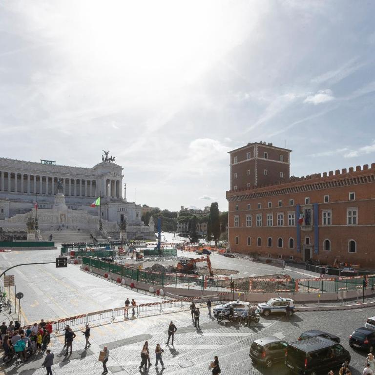 Amazing Vista Piazza Venezia - Appartamento con 1 Camera da Letto - 36
