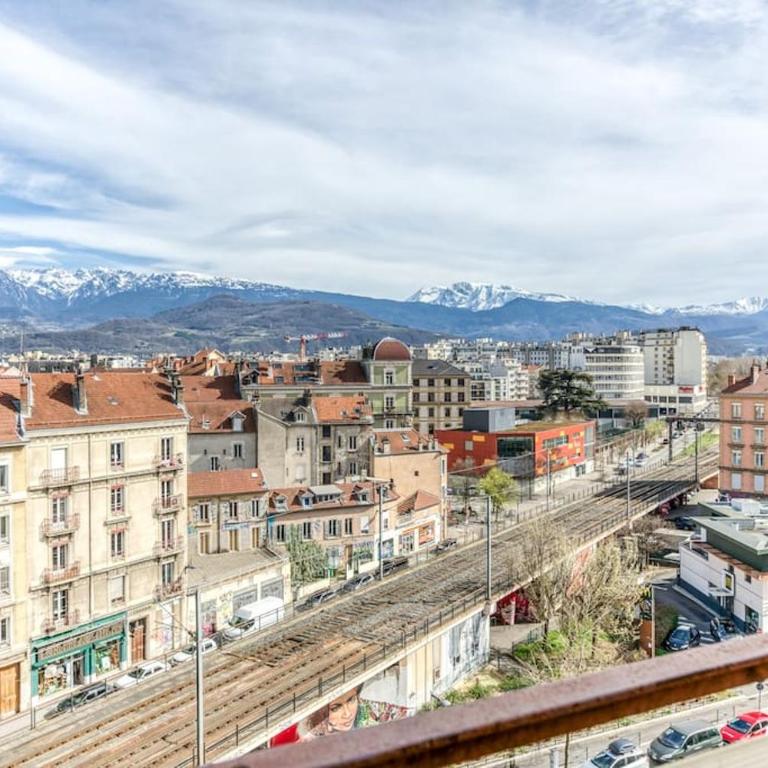 Esprit vintage: lit double, balcon, wifi, équipé+ - Appartement 1 Chambre - 27
