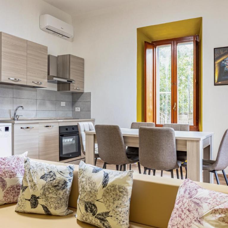 GuestHost - Casa di Angelo Vibrant Apartment - Appartamento con 2 Camere da Letto - 4