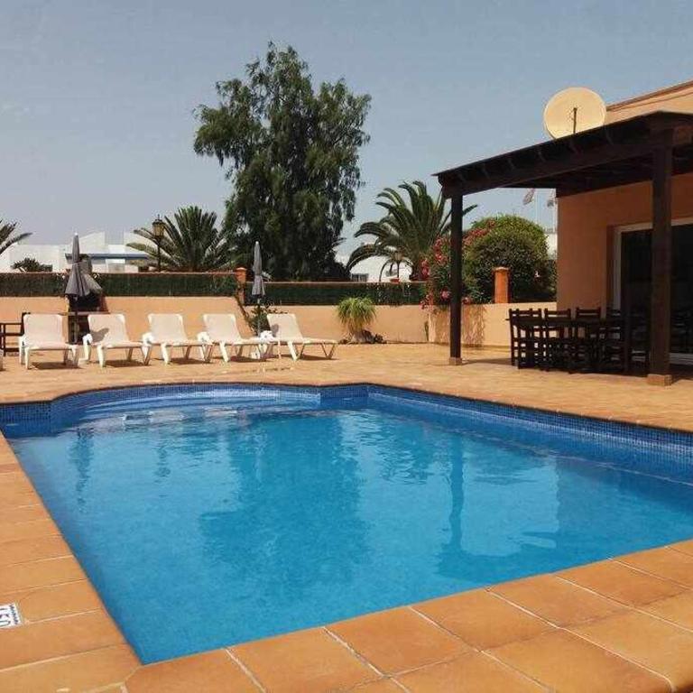 CASA MARTA duplex con piscina privada en Corralejo - Three-Bedroom Villa - 32