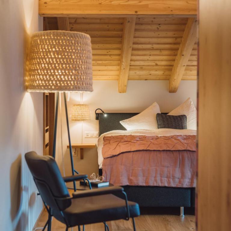 Hotel Walliserkanne - Doppel- oder Zweibettzimmer - 8