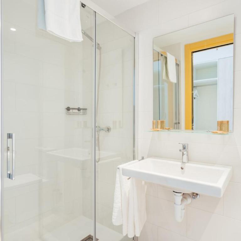 Soto House Pamplona - Double Room - 12