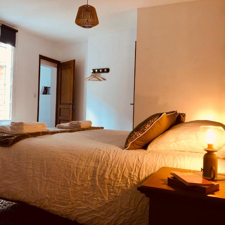 L’AMANTINE Chambres d’hôtes et gîte - Chambre Double avec Salle de Bains Privative - 4
